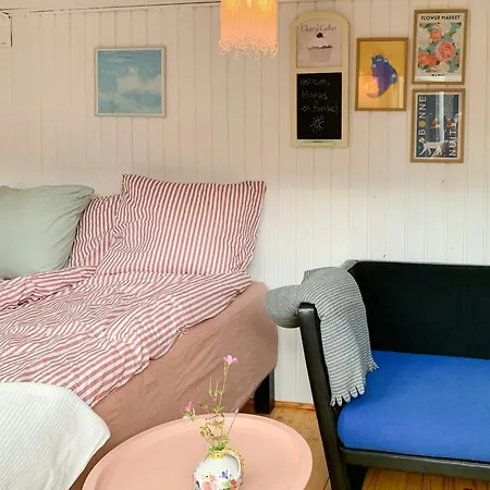 Cooking Over Fire And Coziness Near Ajstrup Feriehus